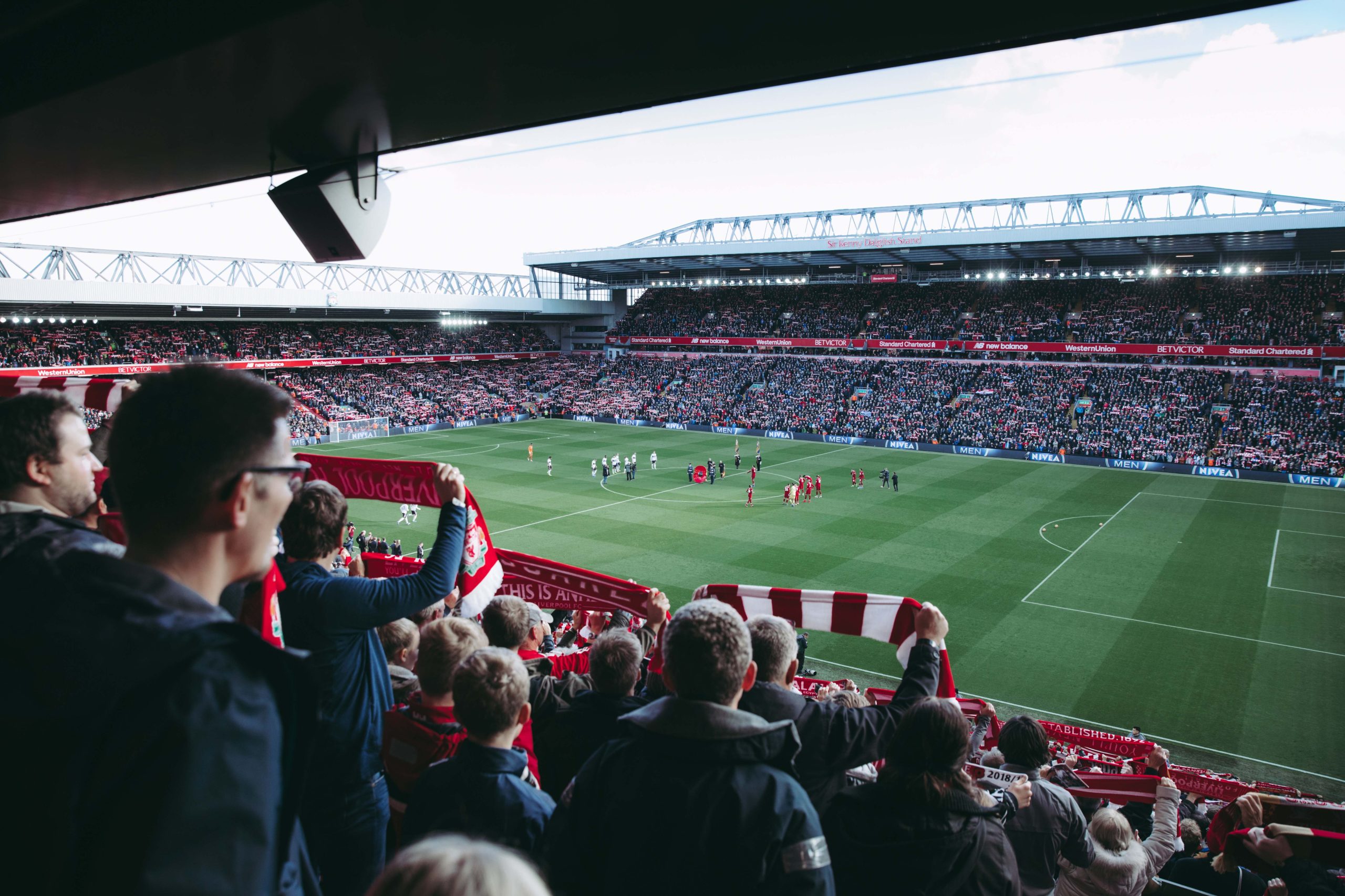 audience of football game